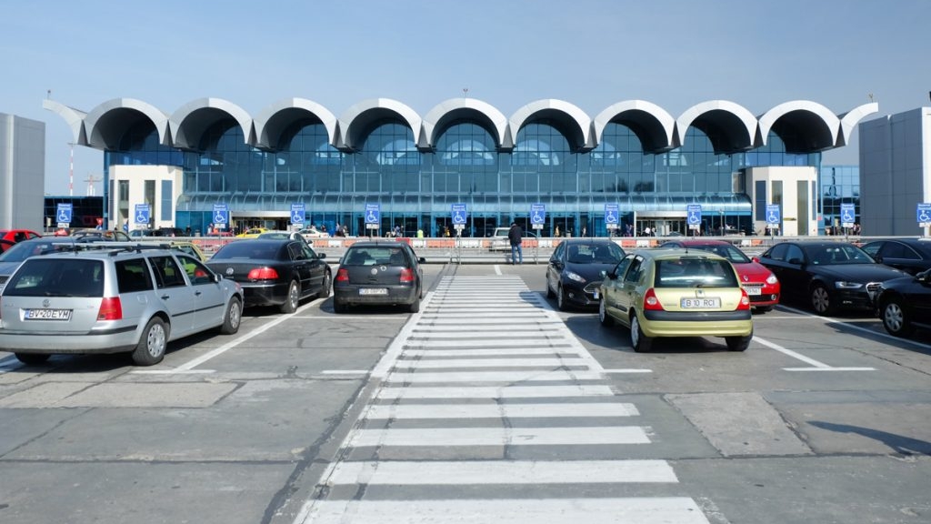 Românii plecaţi în străinătate închiriază, când se întorc în ţară, maşini mai scumpe decât străinii