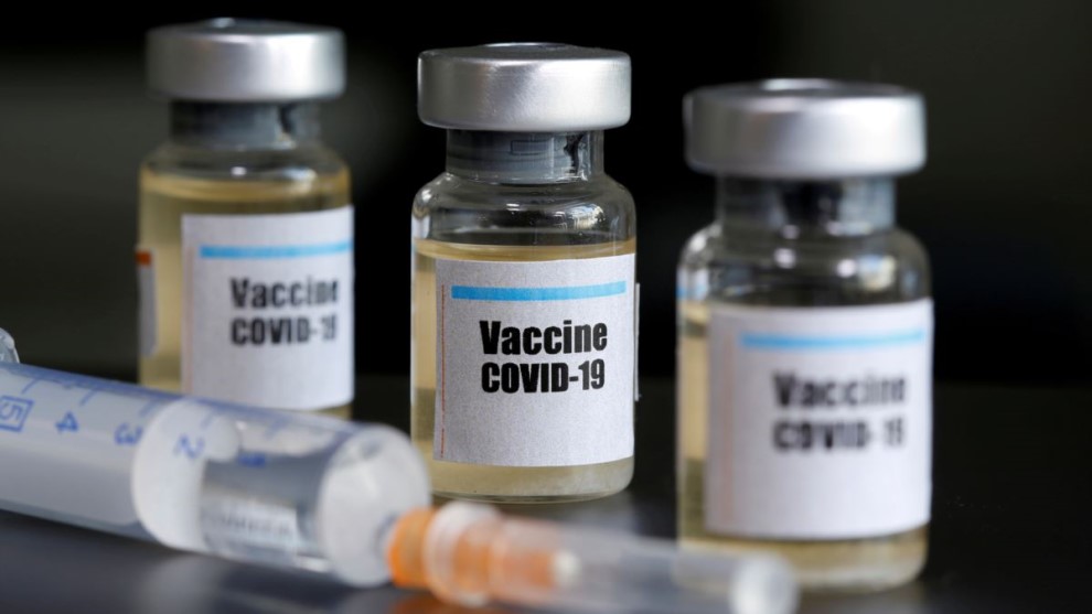 Vaccinul anti-COVID dezvoltat de Pfizer si BioNTech SE are o eficienta de peste 90%